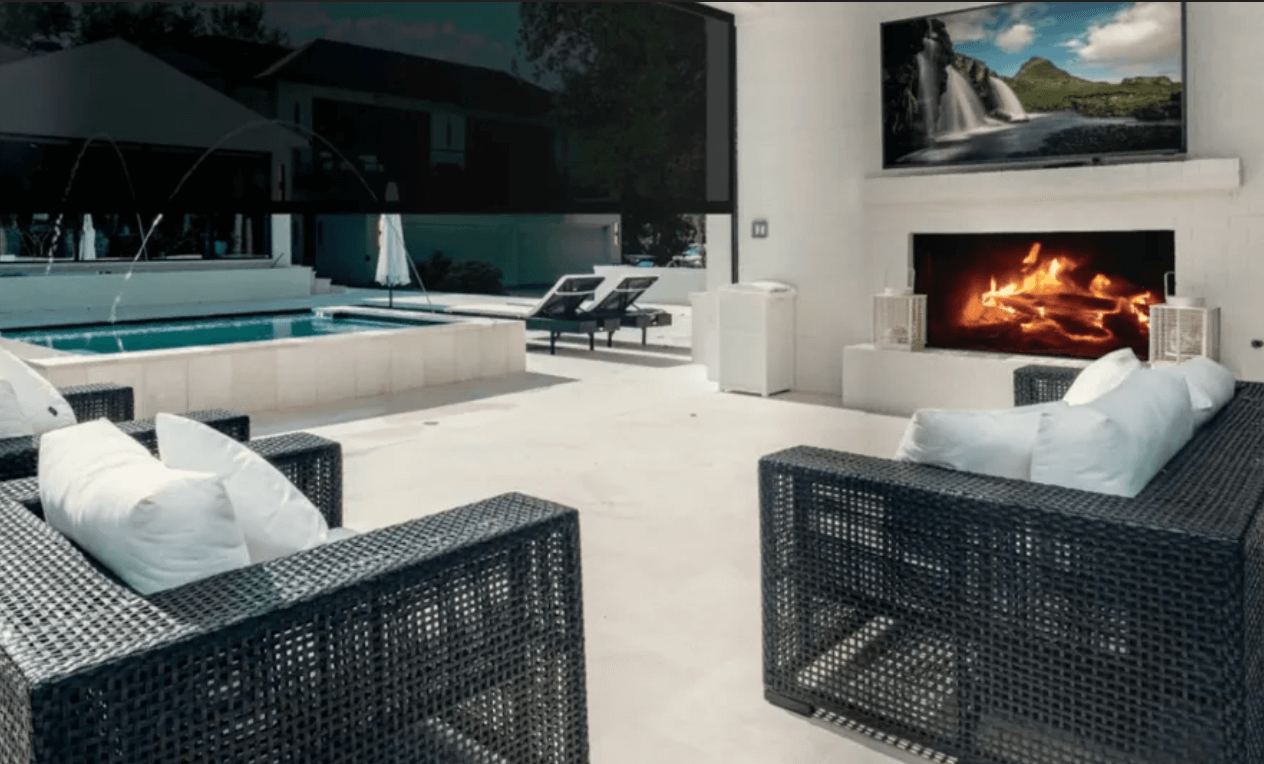 Smart shades in hotel suite